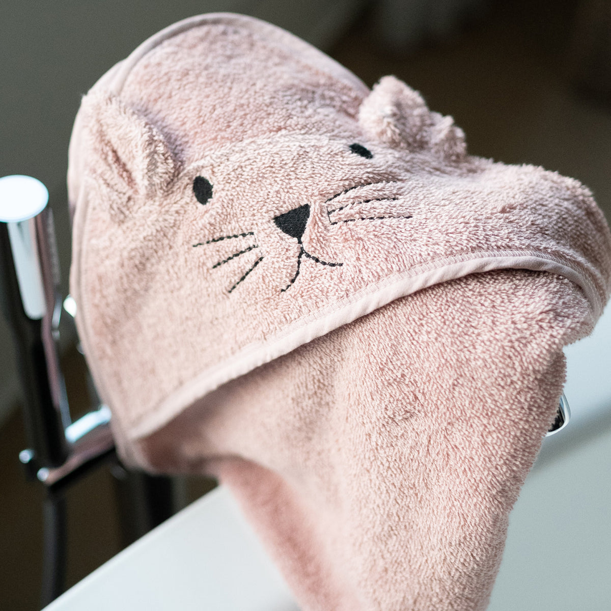 Kindsgut Kapuzenhandtuch Katze Rose