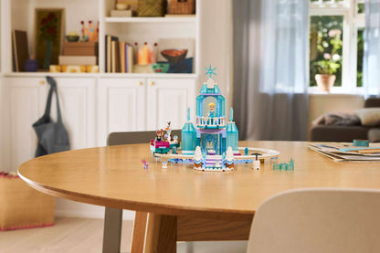 LEGO® Disney™ #43281 Elsas Schlittenfahrt um den Eispalast