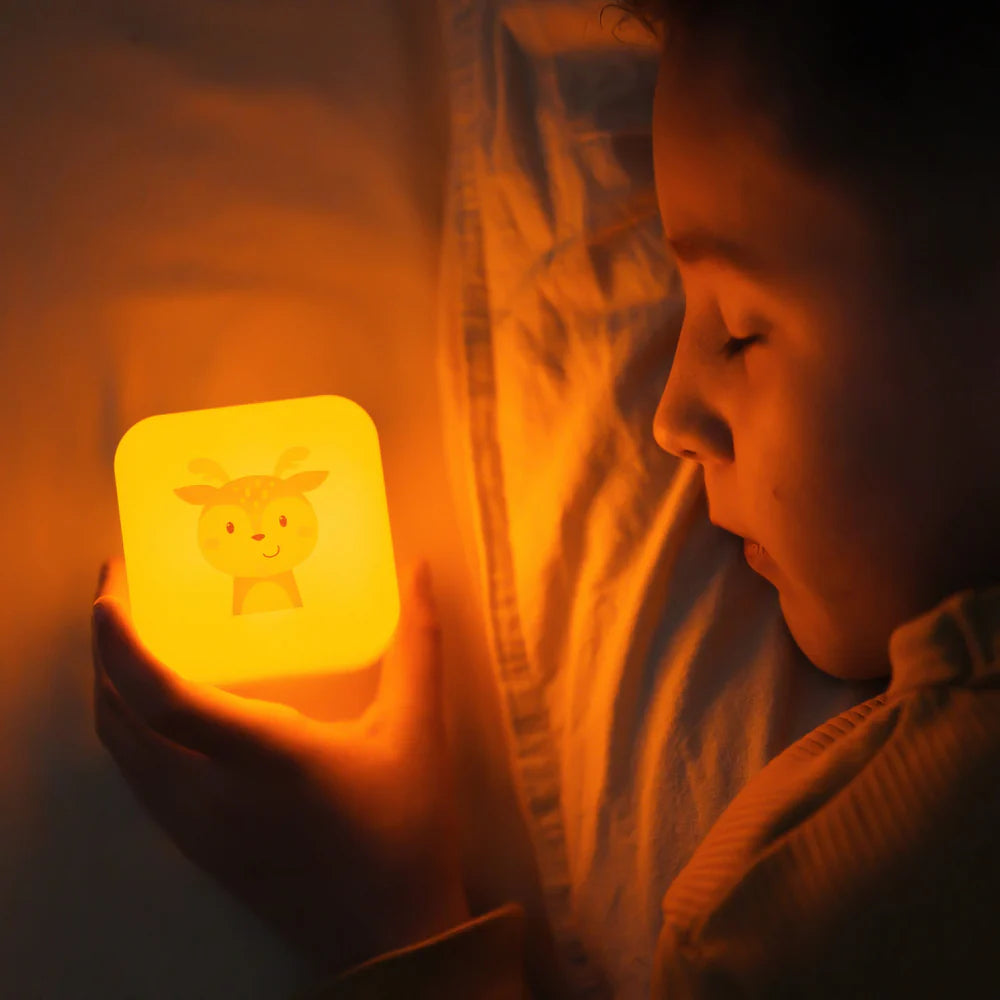 cloud-b Cube B Finley Rehkitz | Nachtlicht mit Timer & 2 Modi